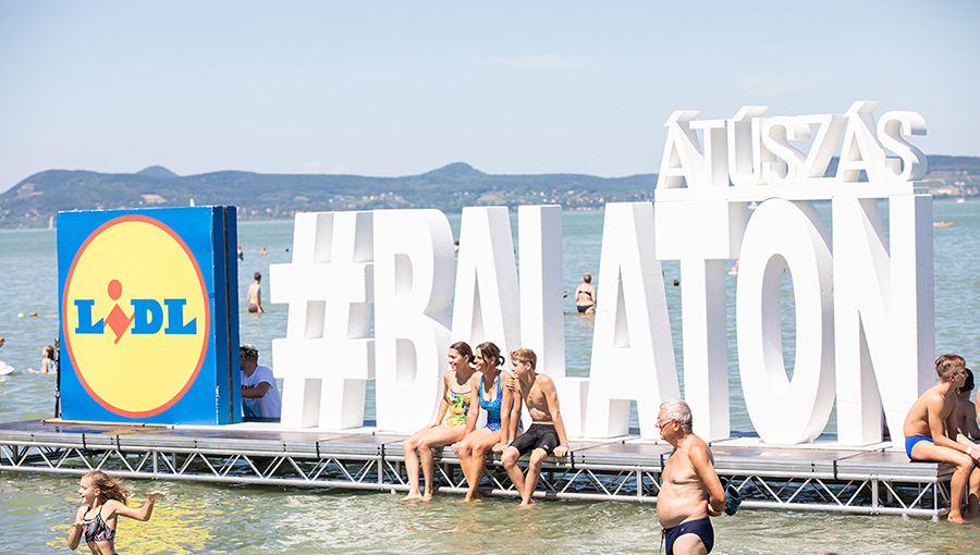 Így úszd át a Balatont