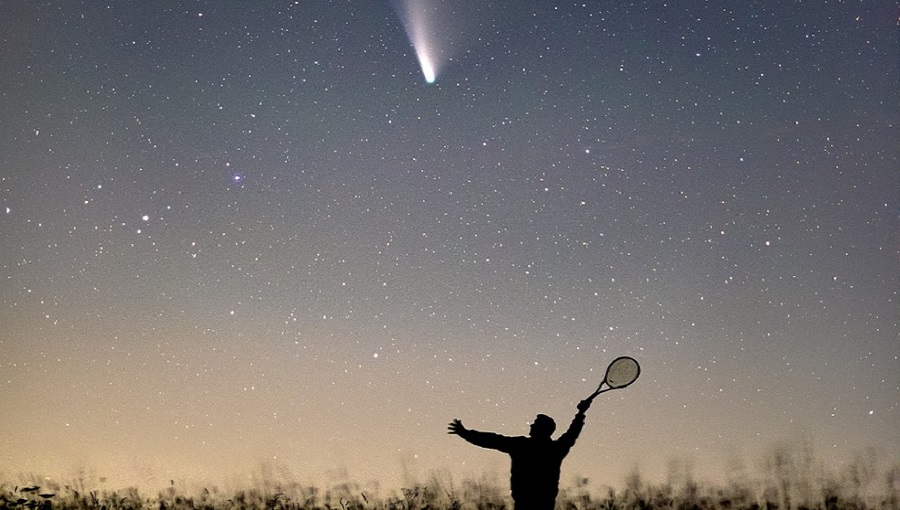 üstökös teniszező éjszaka