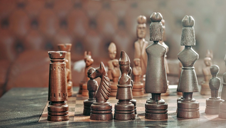 régi sakkfigurák sakktábla