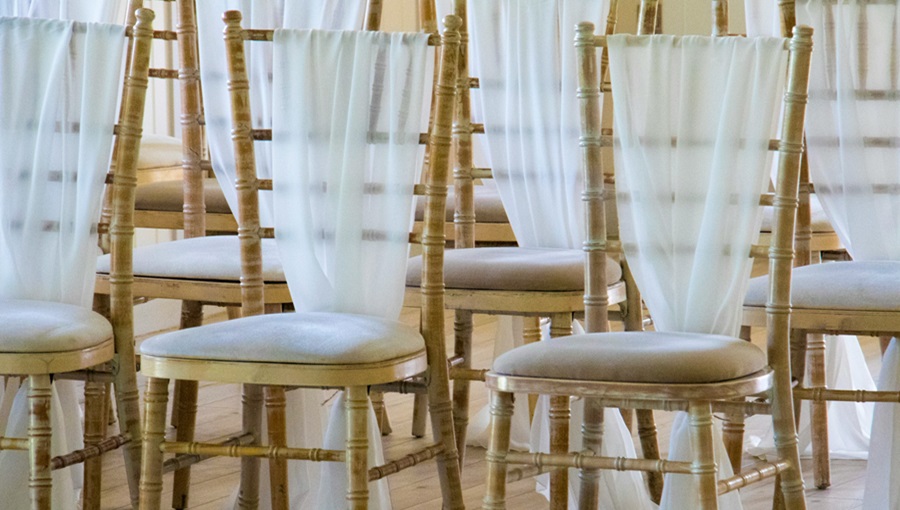 esküvői székek