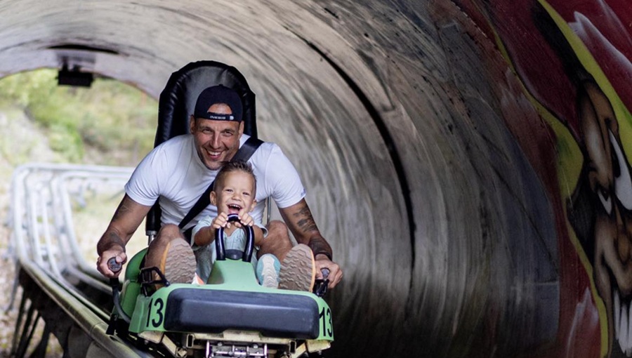 Éjszakai bobozás és grillterasz Balatonfűzfőn balatoni bob